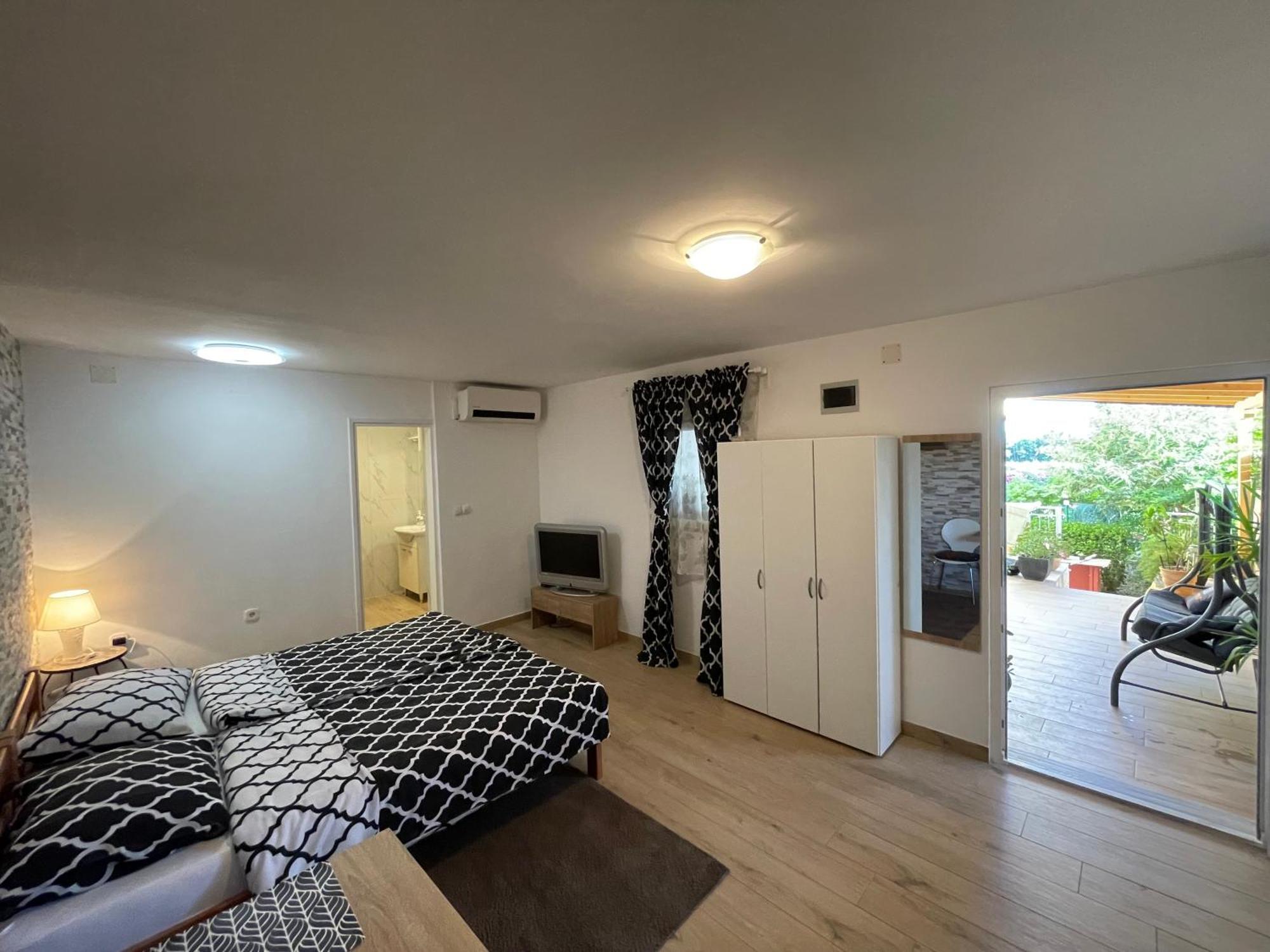 Apartment Mika 普拉 外观 照片